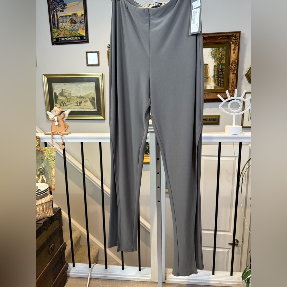 NWT Sympli Slice Pant Size 10 Hazel Green Slit Hem Made in Canada Travelwear - Picture 9 of 11